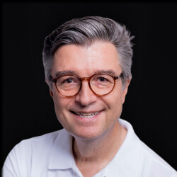 Dr. Alessandro Devigus